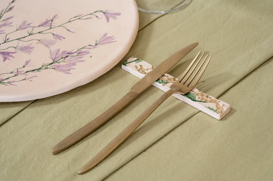 Botanical cutlery rests or place card holders (6 pieces)