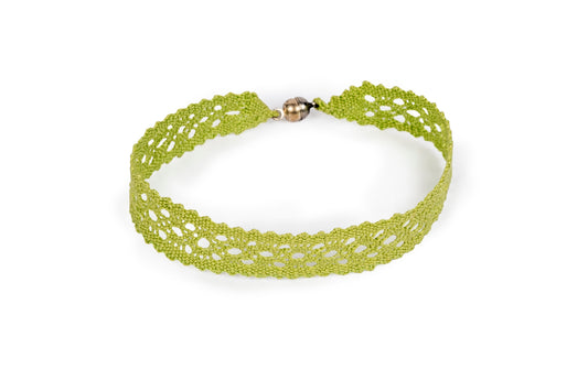 Bracciale in merletto a tombolo colore verde