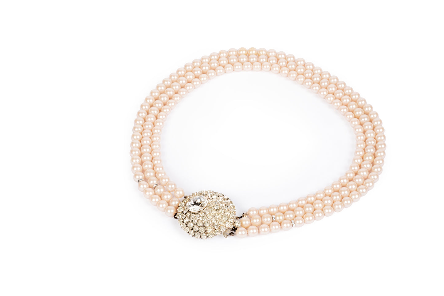 Collana tre fili perline rosa con centrale cristalli