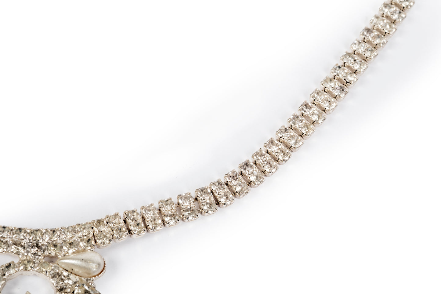 Collier corona con cristalli e perline a goccia