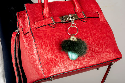 Portachiavi ciabattina verde acqua con pelliccia verde