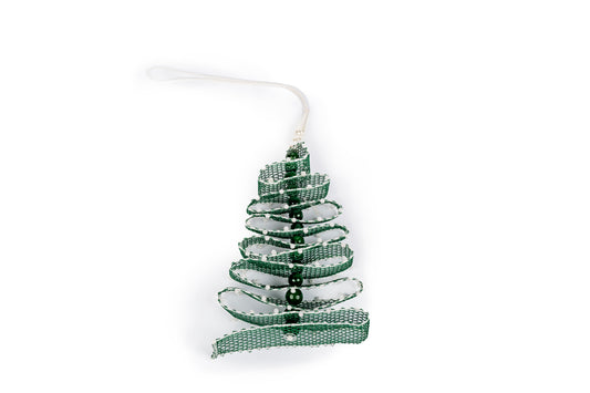 Decorazione alberello di Natale in merletto con perline