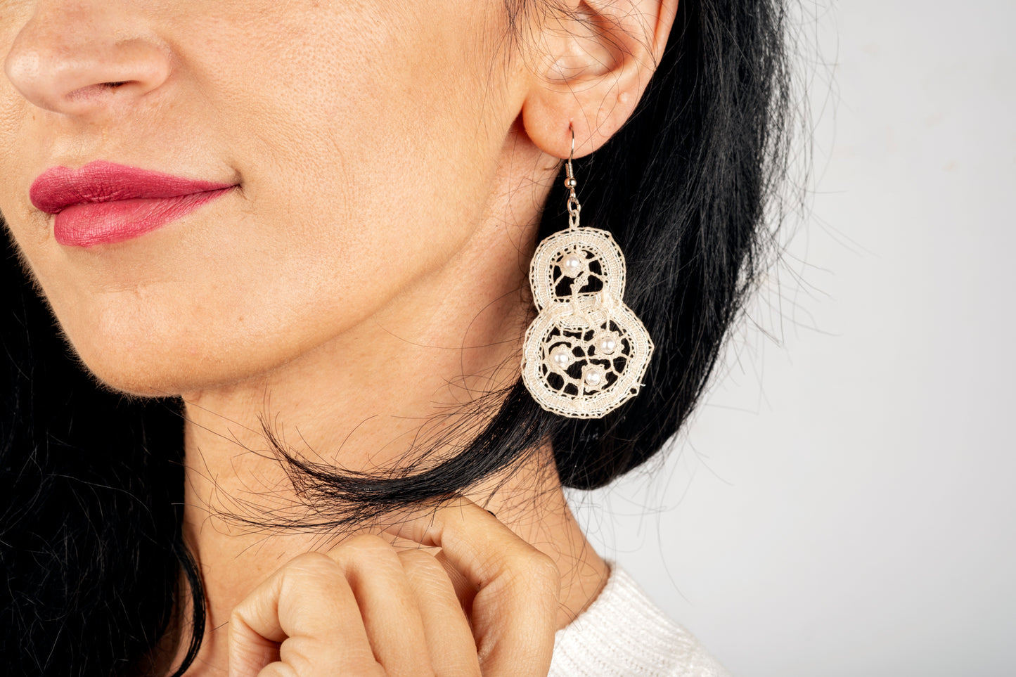 Orecchini merletto pendenti in seta e cotone