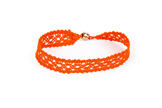 Bracciale in merletto a tombolo colore arancio