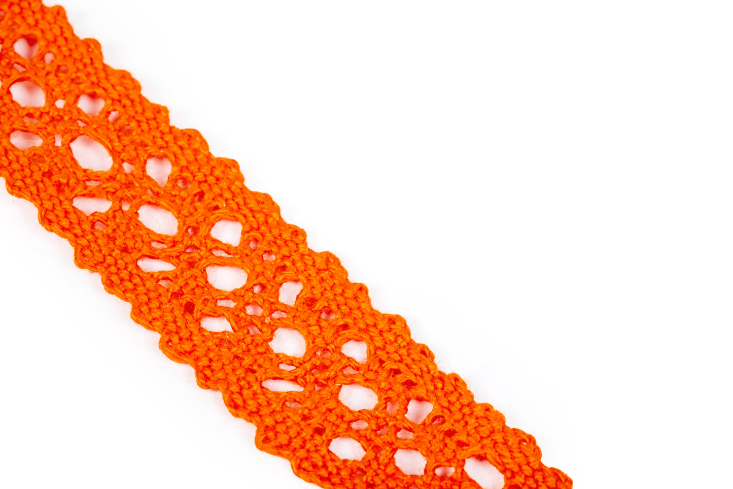 Bracciale in merletto a tombolo colore arancio