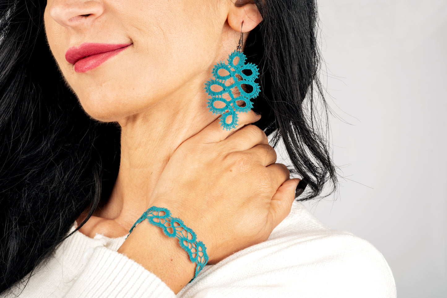 Bracciale in merletto color ottanio