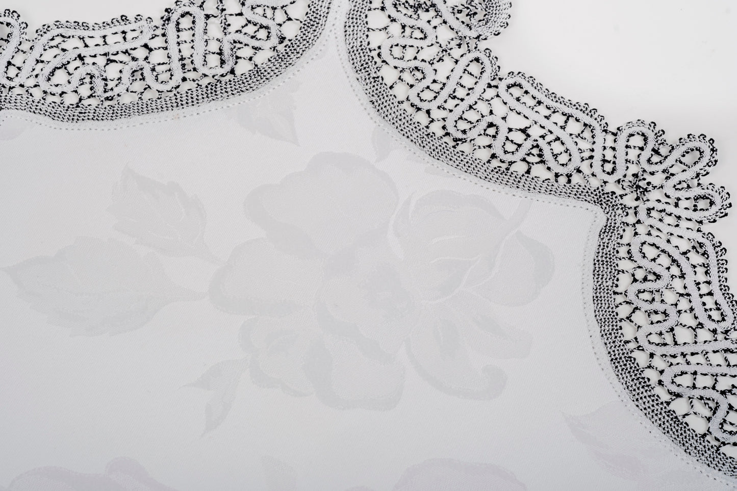 Centro in merletto a tombolo con staffa melange